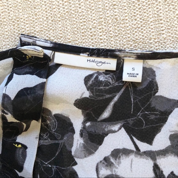 HALOGEN floral sheer short sleeve blouse - Picture 6 of 7